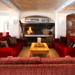 Grand Hotel du Rond Point des Pistes - Living Room with Fireplace
